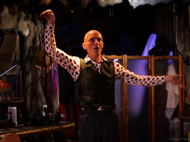 p1077347jpg_42986916060_o